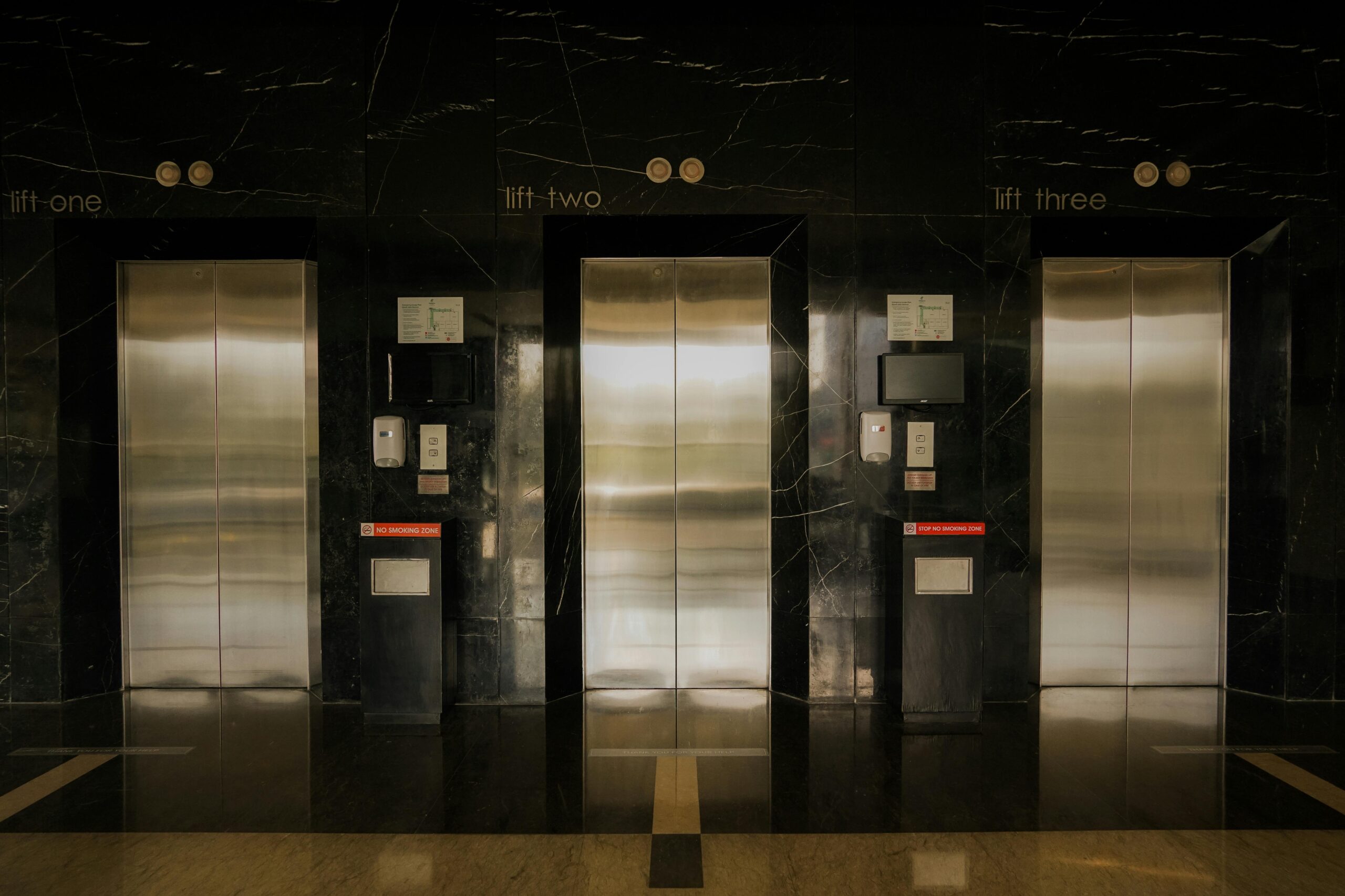 σουκαράς ανελκυστηροτεχνική ανελκυστήρες αθήνα συντήρηση ανελκυστήρων εγκατάσταση ανελκυστήρων επισκευή ανελκυστήρων